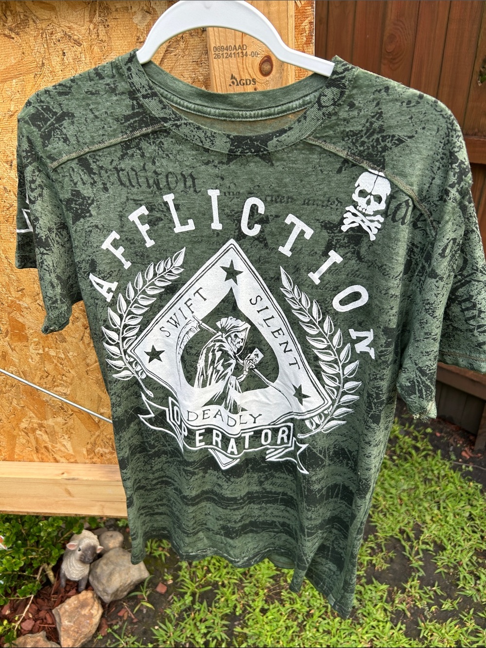 Affliction Men’s Olive Green Graphic Crewneck Tee